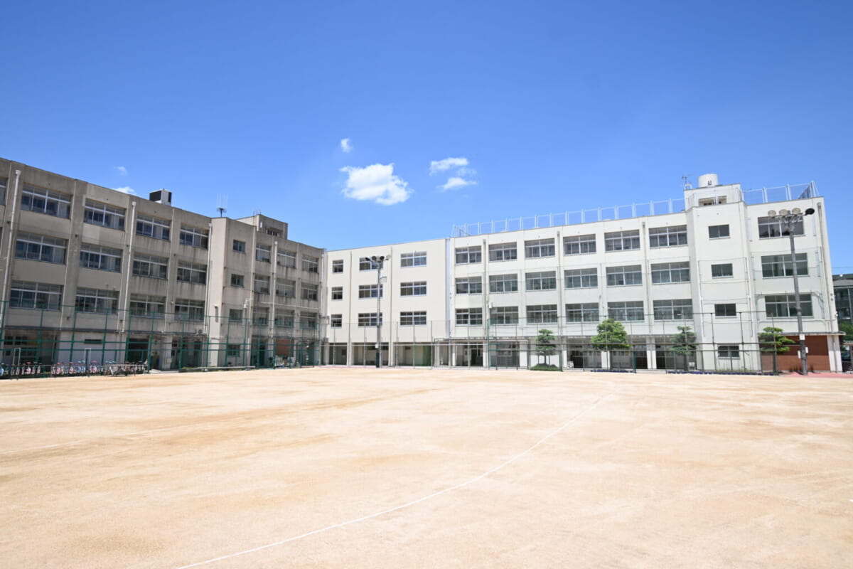 大阪市立下新庄小学校