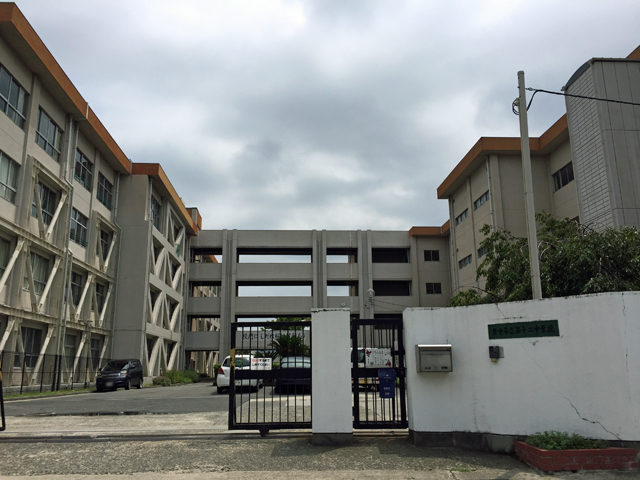 豊中市立第一二中学校