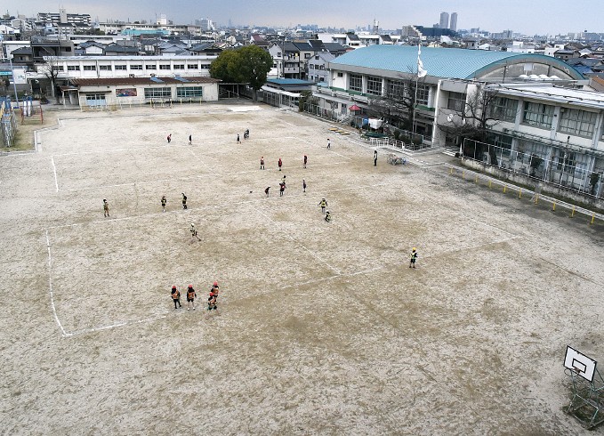 寝屋川市立西小学校