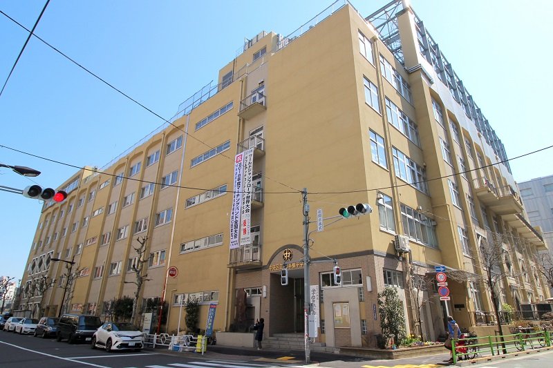 大阪市立日本橋中学校