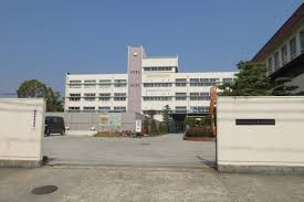 伊丹市立天王寺川中学校