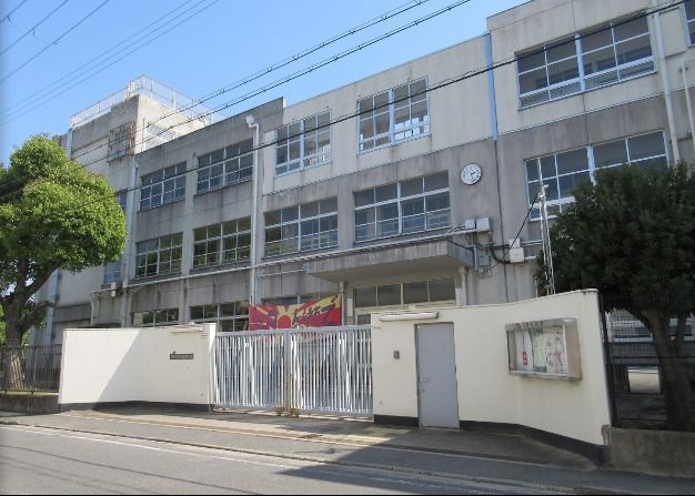 東大阪市立盾津東中学校